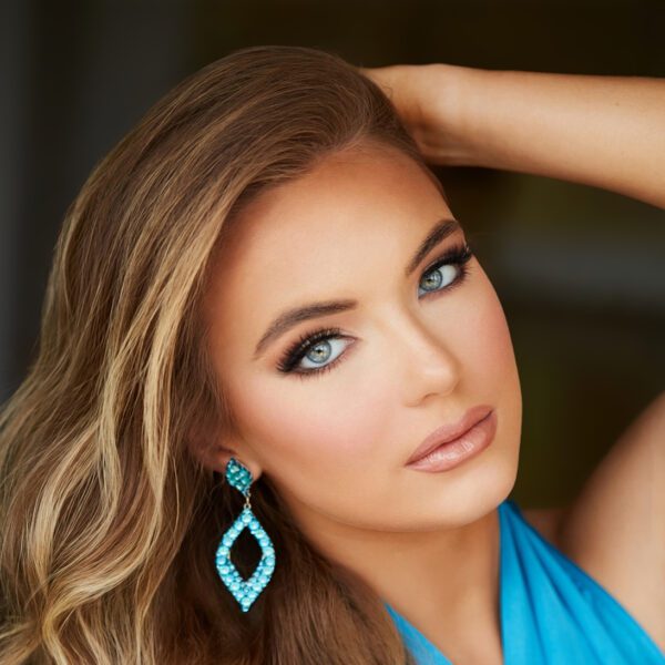 HOOVER TEEN | Lucy Helland