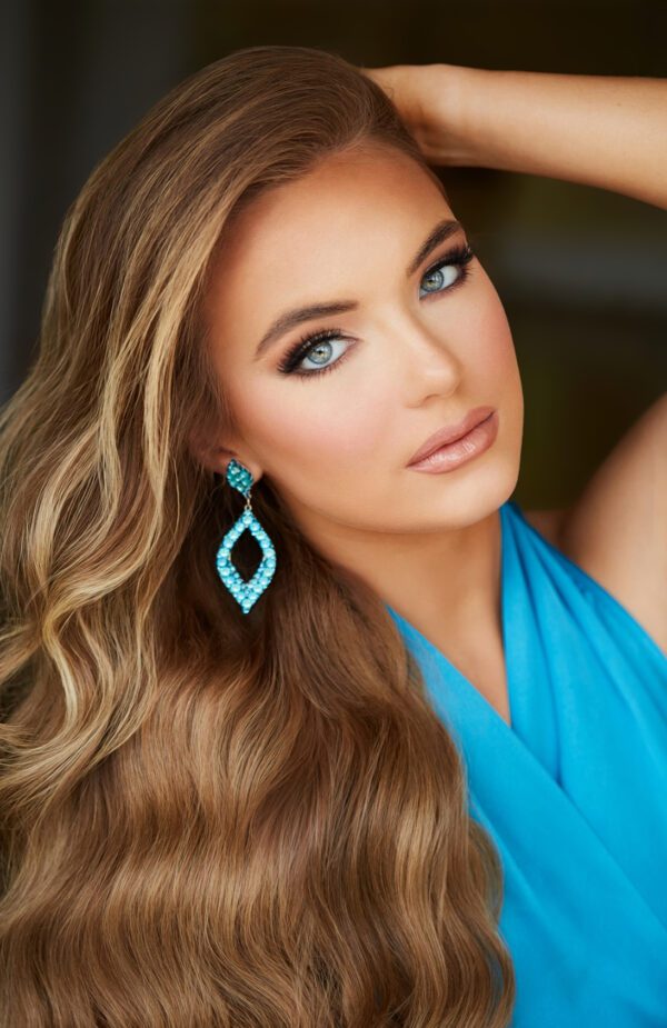 HOOVER TEEN | Lucy Helland