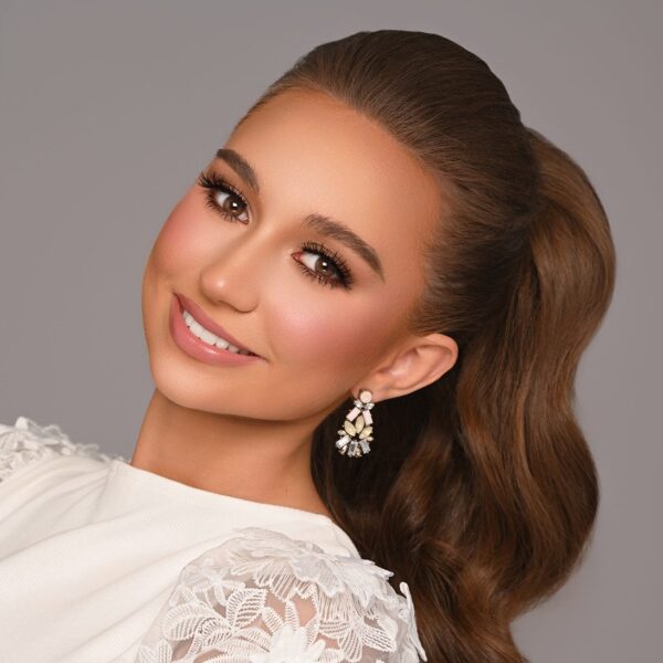 LAFAYETTE TEEN | Sadie Petry