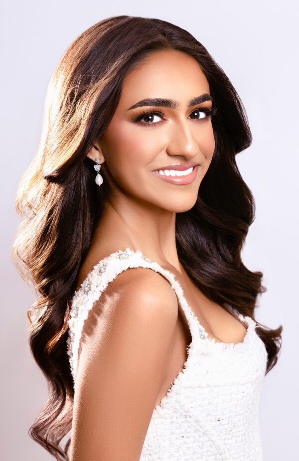 MAGIC CITY TEEN | Molly Mathew