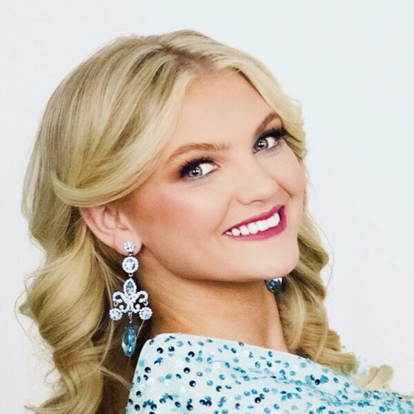 MARSHALL COUNTY TEEN | Clara Gregory