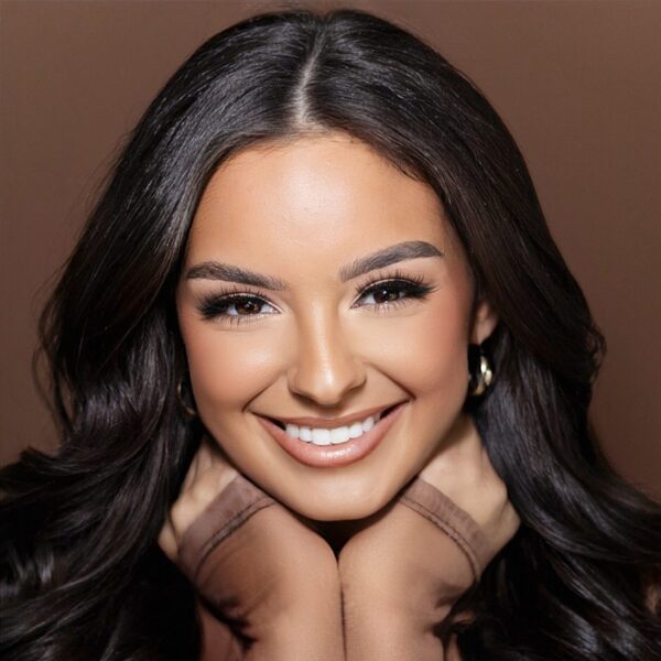 SARALAND TEEN | Cammie Rivers